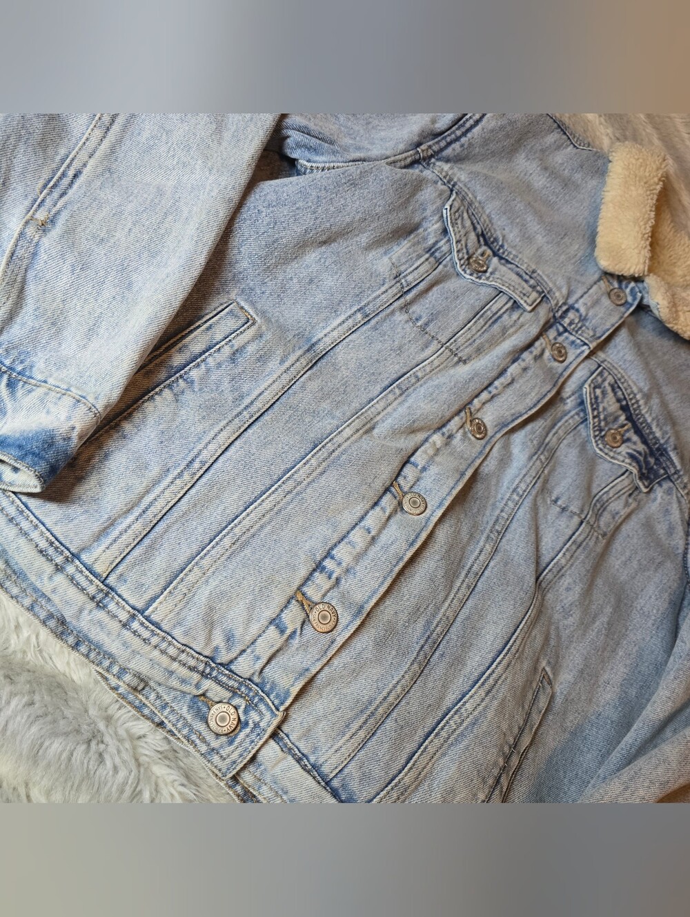 Old Navy Cream Sherpa Jacket Lining